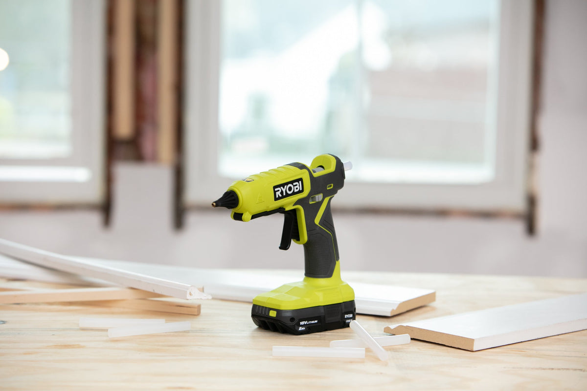 18V ONE+ DUAL TEMPERATURE GLUE GUN KIT Image 4
